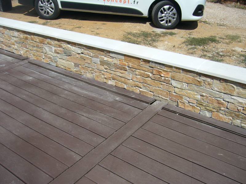 Création de mur de pierre de parement pour votre jardin près de Toulon