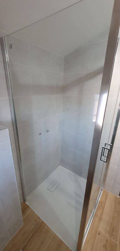 Mise en place d'une douche à l'italienne La Londe les Maures