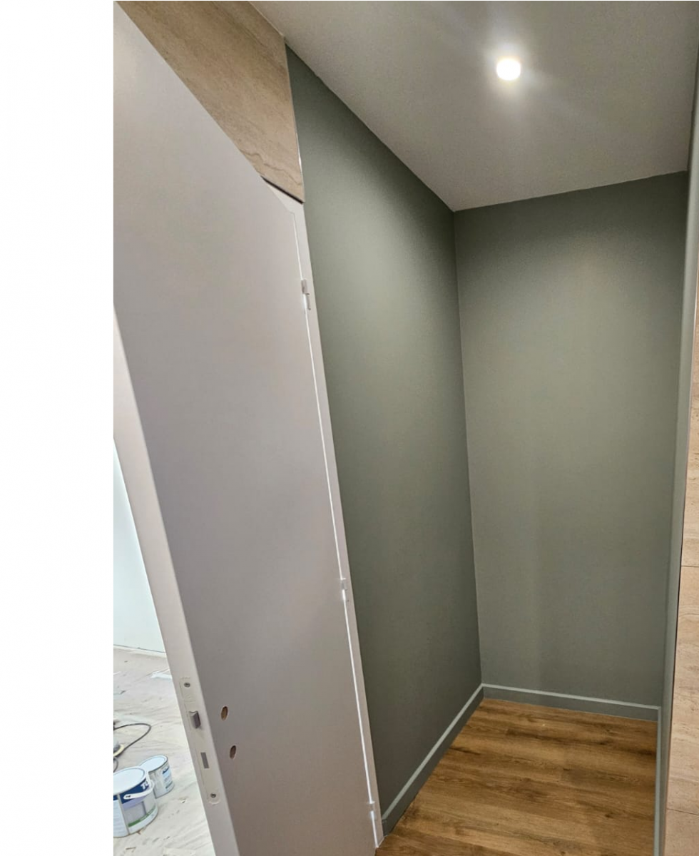 Peinture coloris vert amande Solliès-Toucas