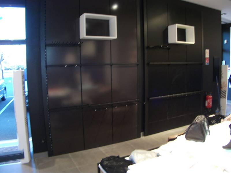 Agencement et aménagement d' une boutique dans le Var