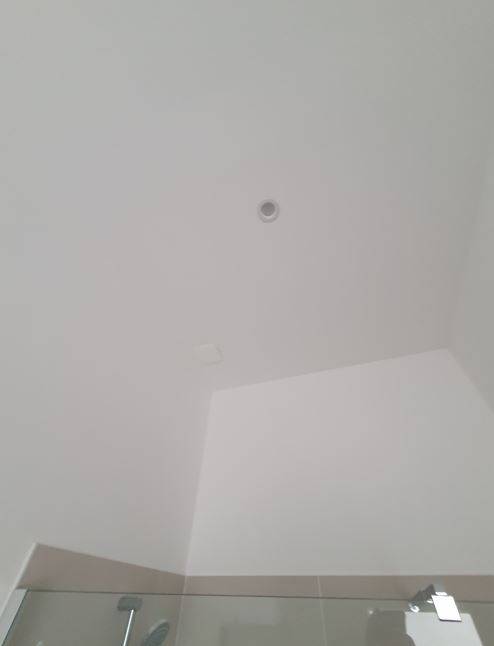 Bouche d'extraction d'air de salle-de-bain à Hyères